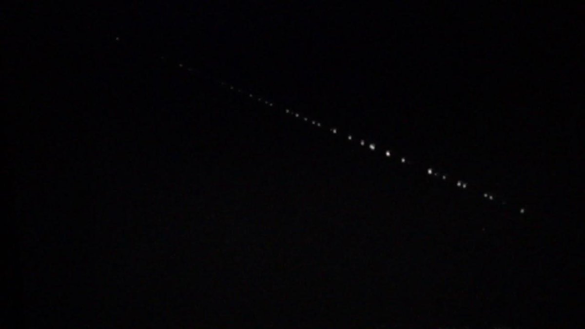 Спутники Илона маска