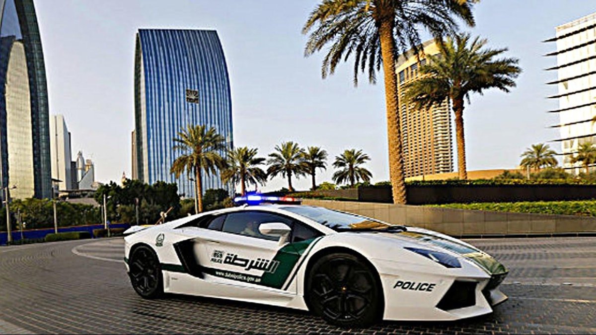 Ламборджини авентадор Дубай