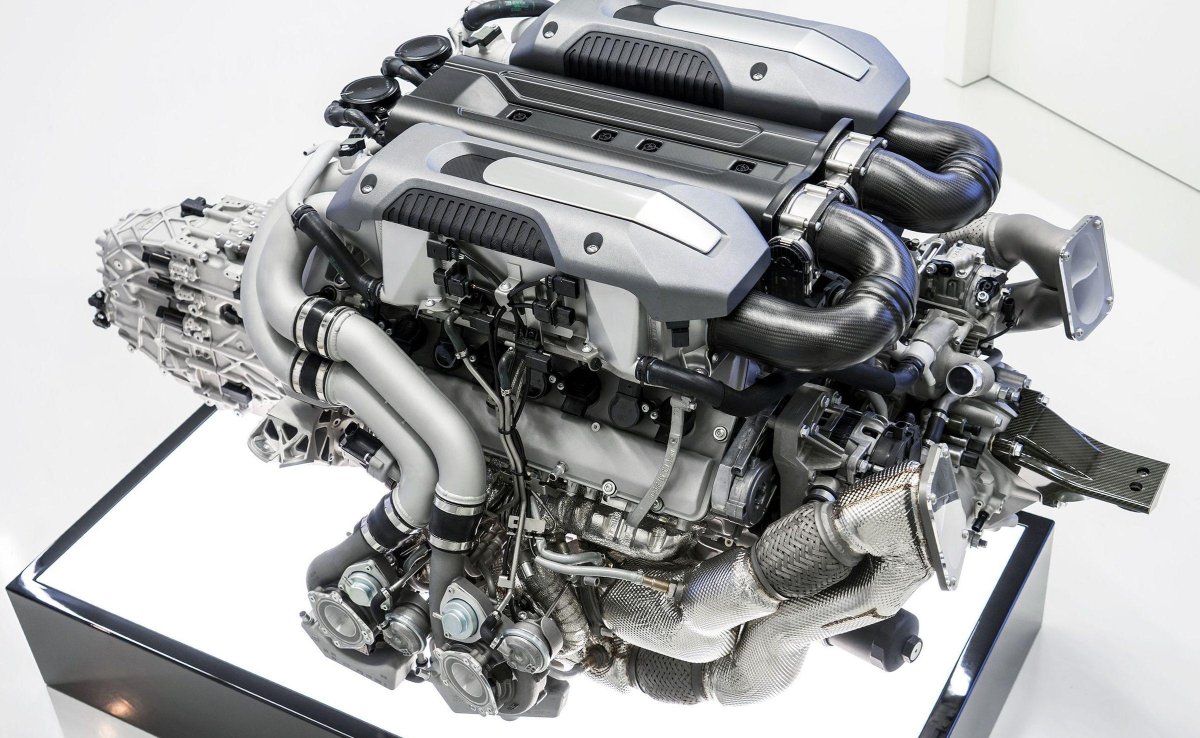 Двигатель Bugatti Chiron w16