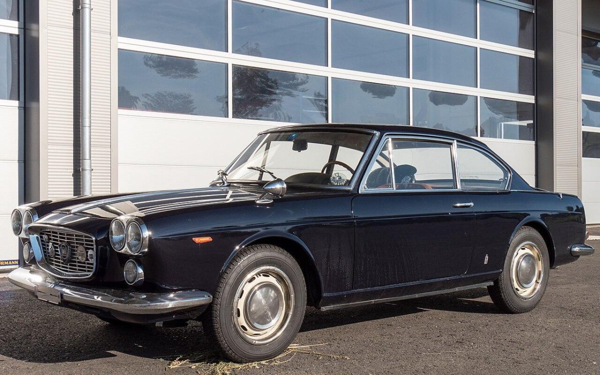 Автомобиль Lancia Flavia 1960