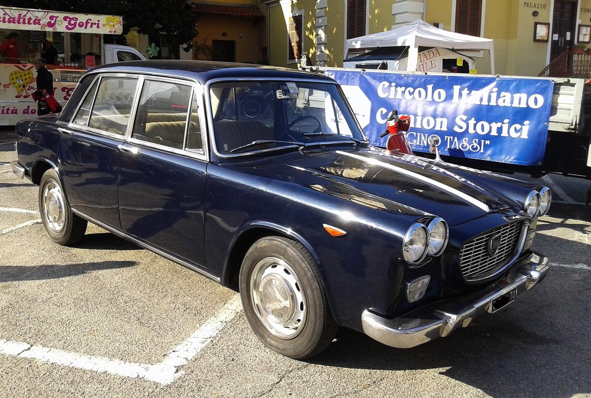 Автомобиль Lancia Flavia 1960
