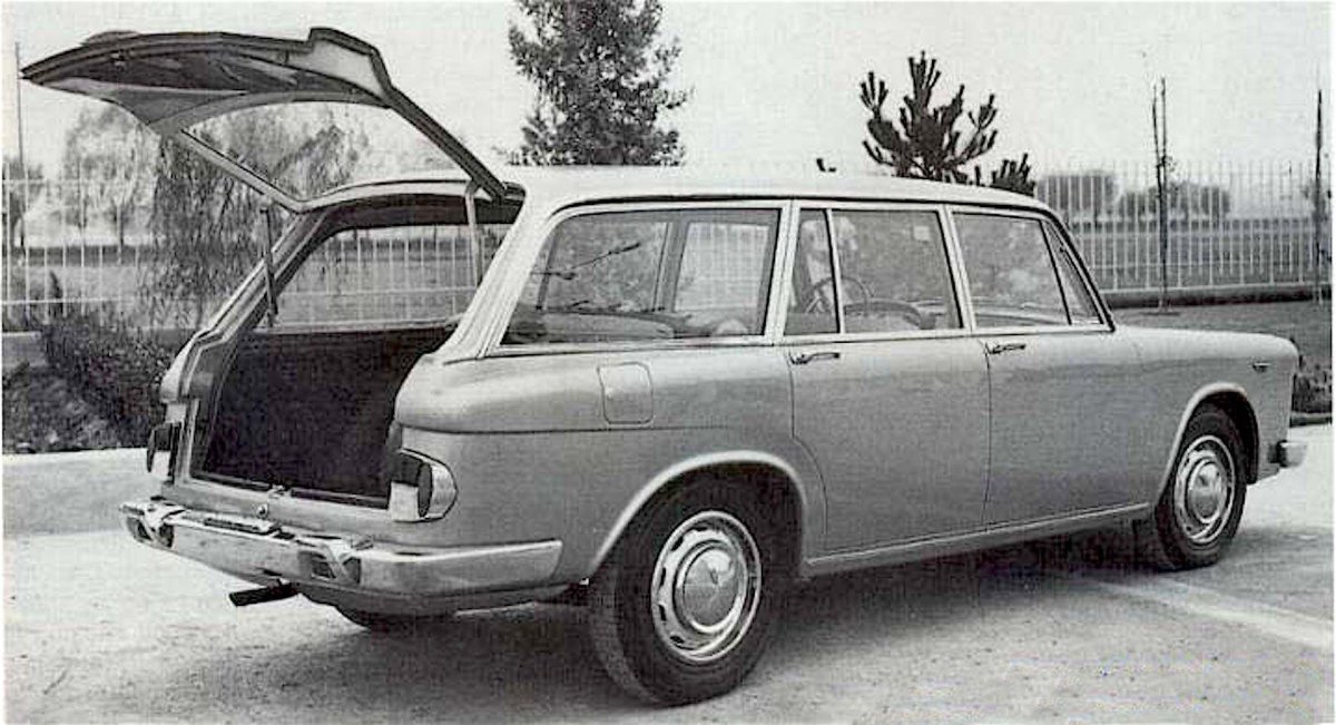 Автомобиль Lancia Flavia 1960 1 43