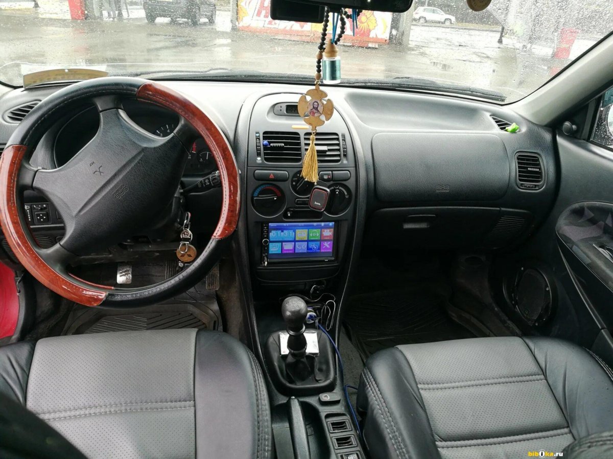 Mitsubishi Carisma 1998 салон
