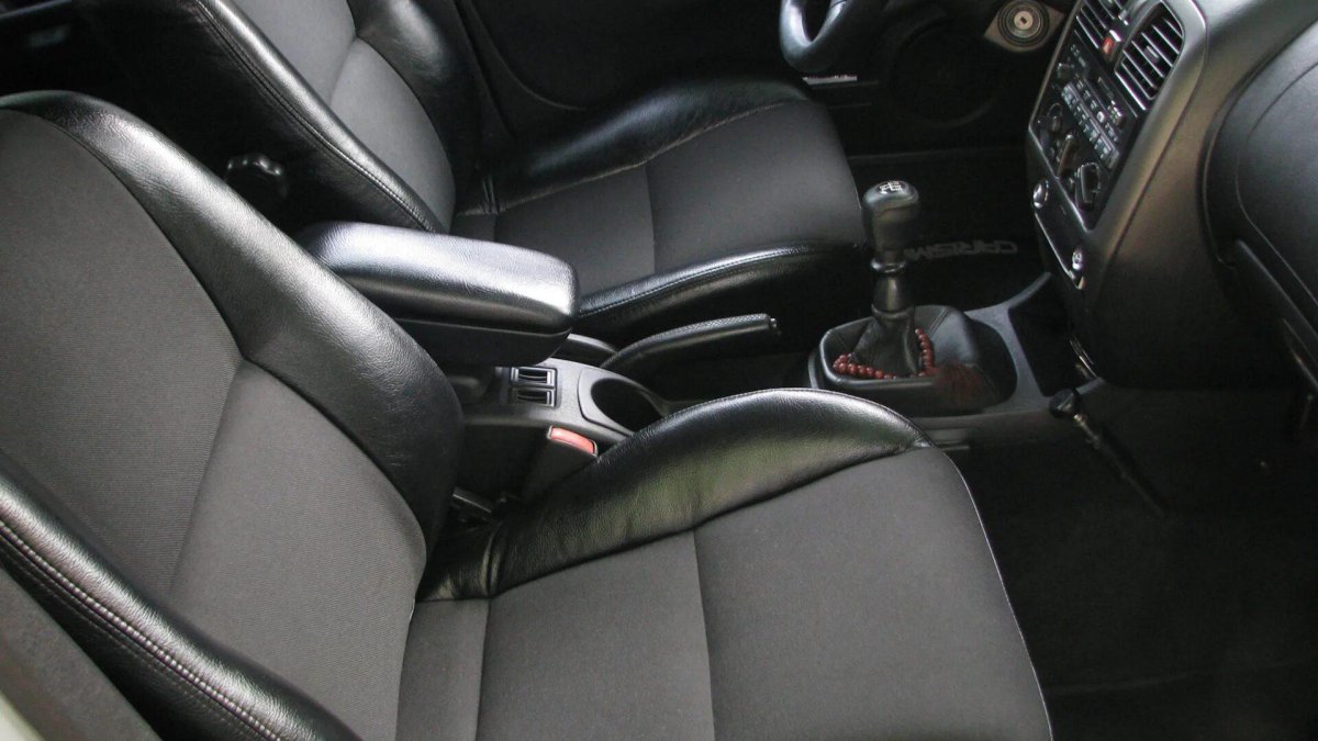 Кожаный салон Каризма