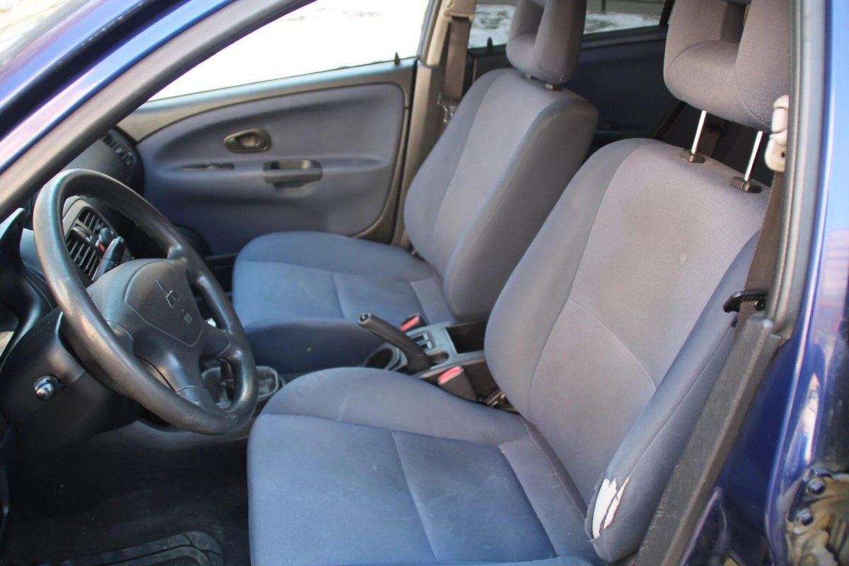 Чехлы Митсубиси Каризма