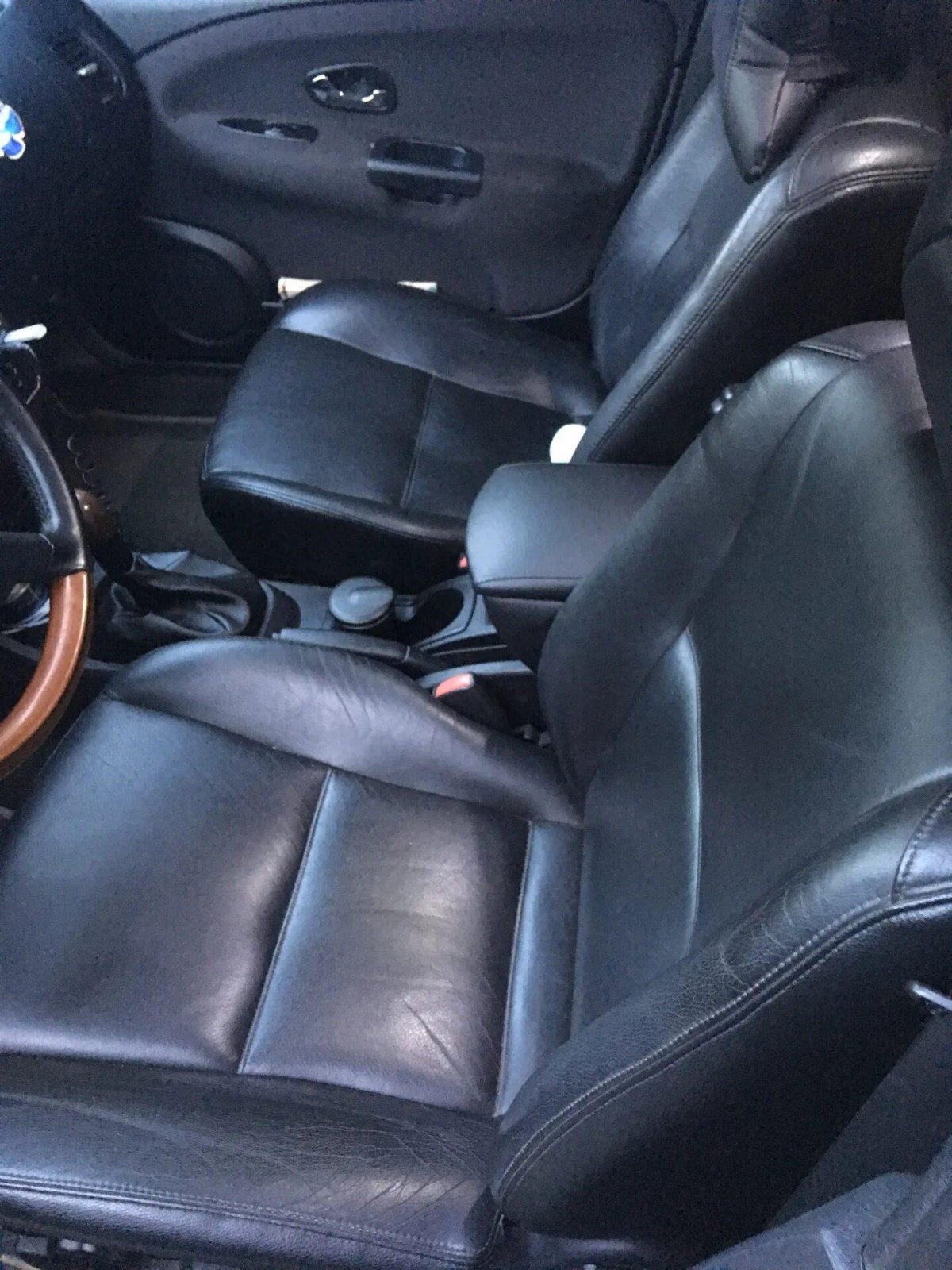 Кожаный салон Каризма