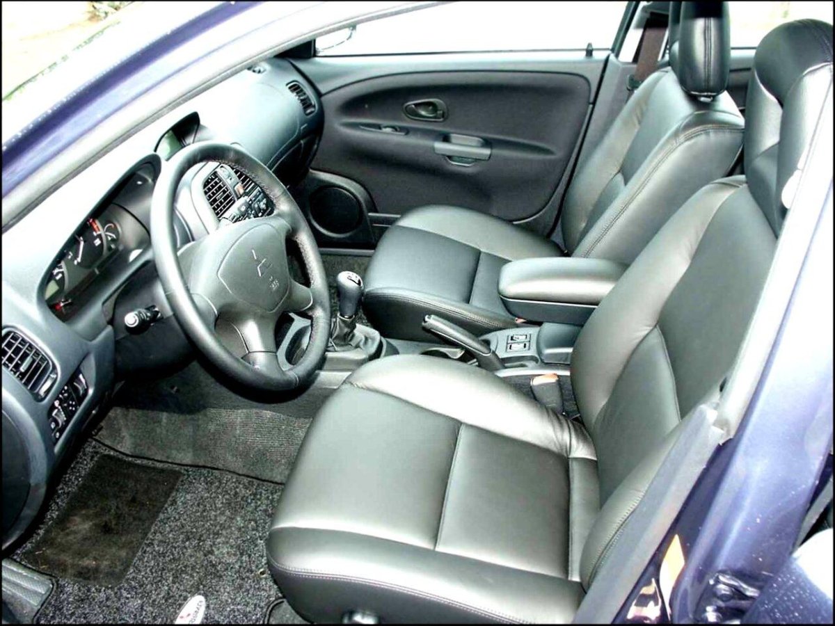 Кожаный салон Каризма