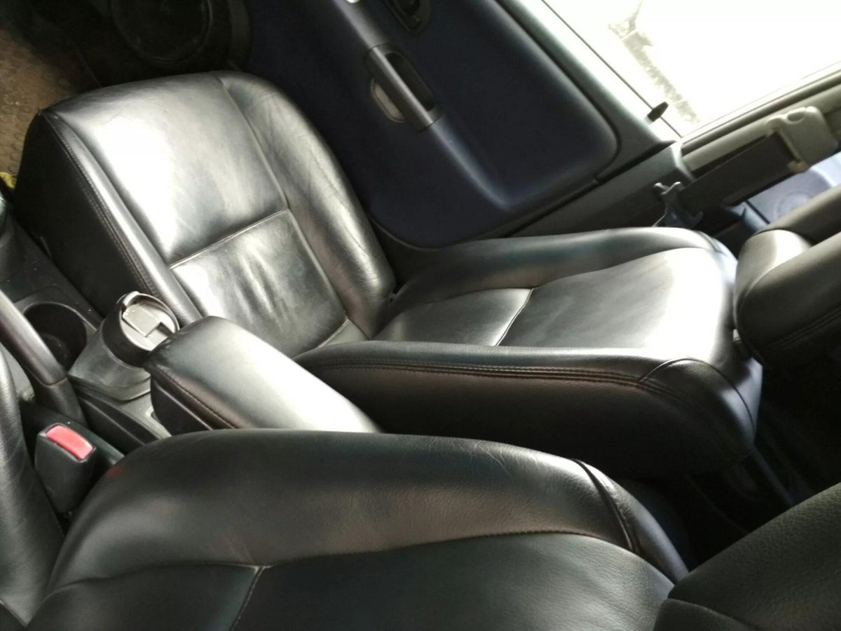 Carisma кожаный салон