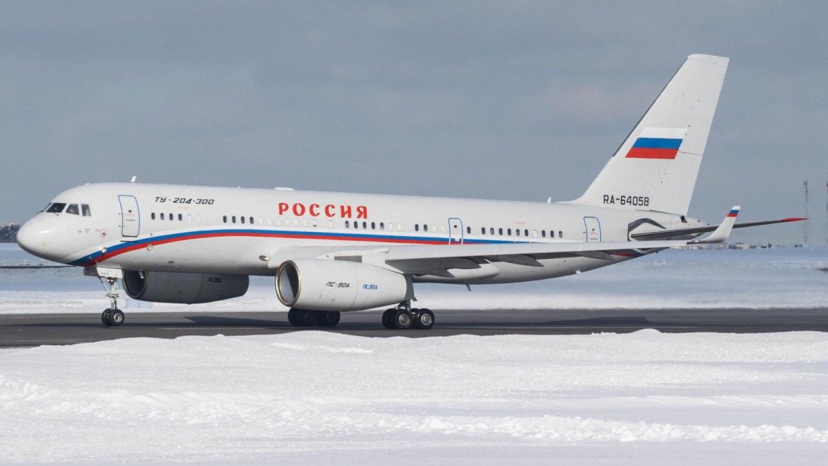 Ту-204см пассажирский самолёт
