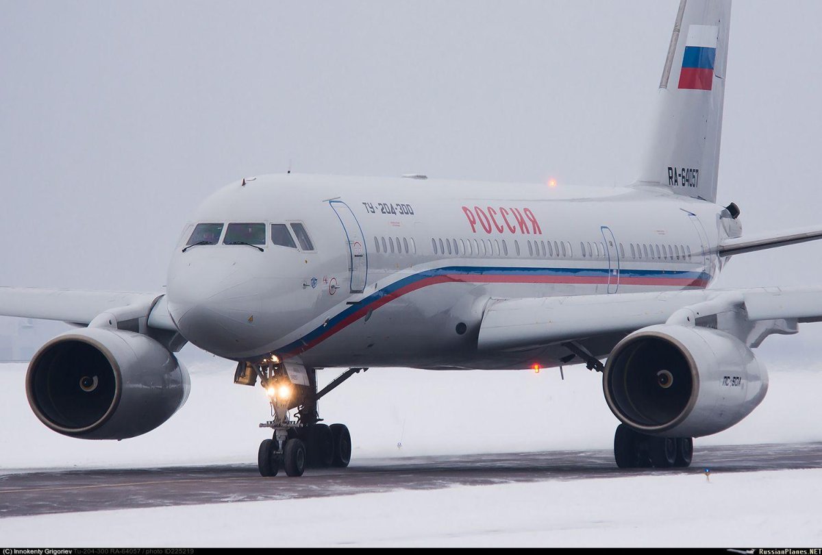 Ту-204 сло Россия