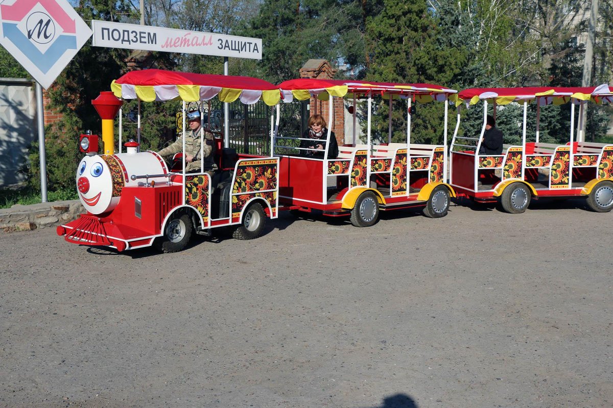 Чих Пых паровозик аттракцион