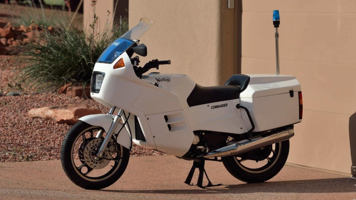 Мотоцикл Commander