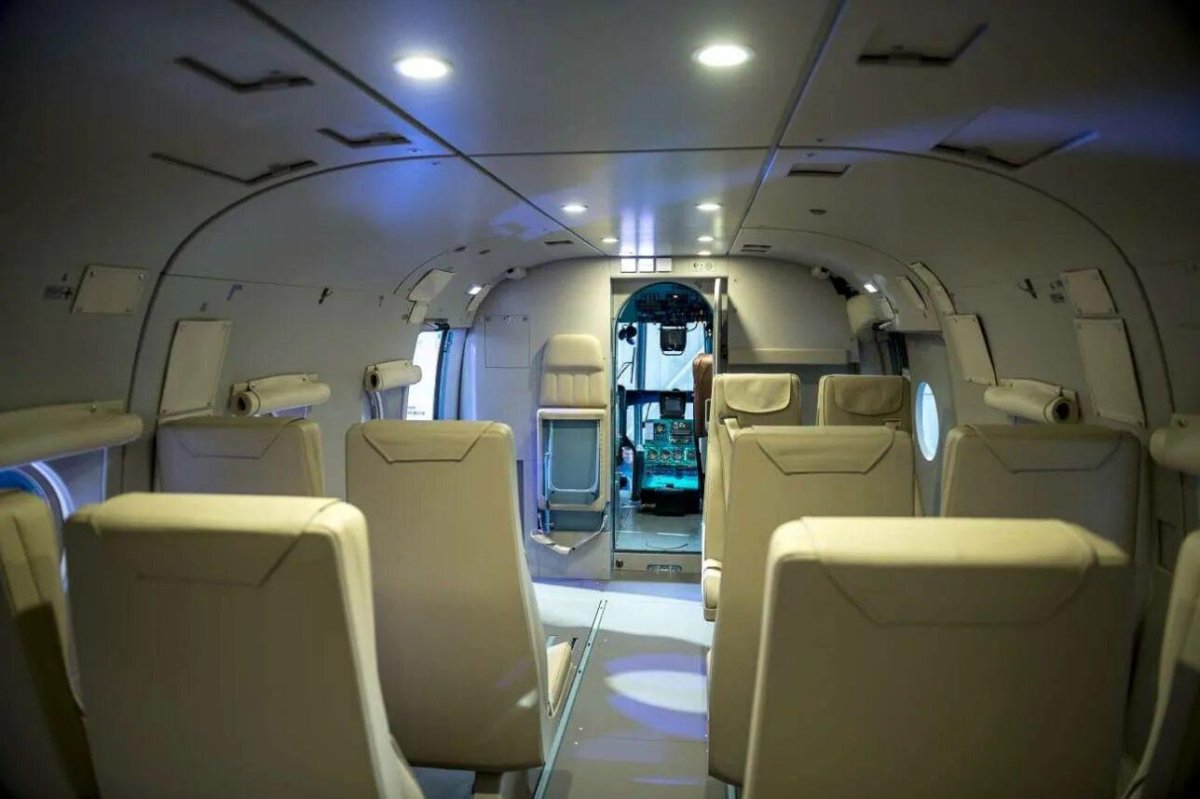 Салон вертолета ми-8