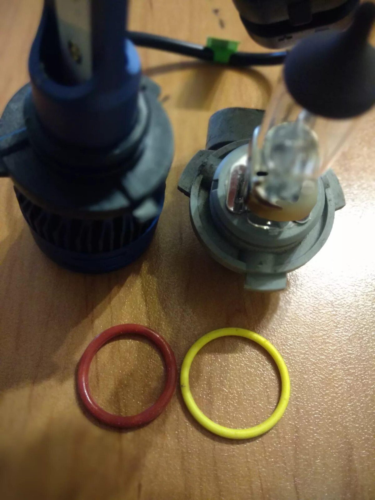 Понтиак Вайб лампочки