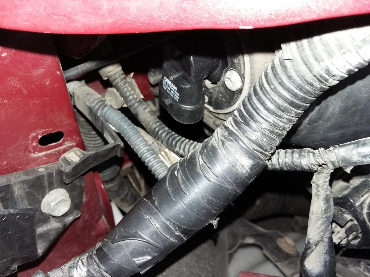 Датчик температуры охлаждающей жидкости Понтиак Вайб