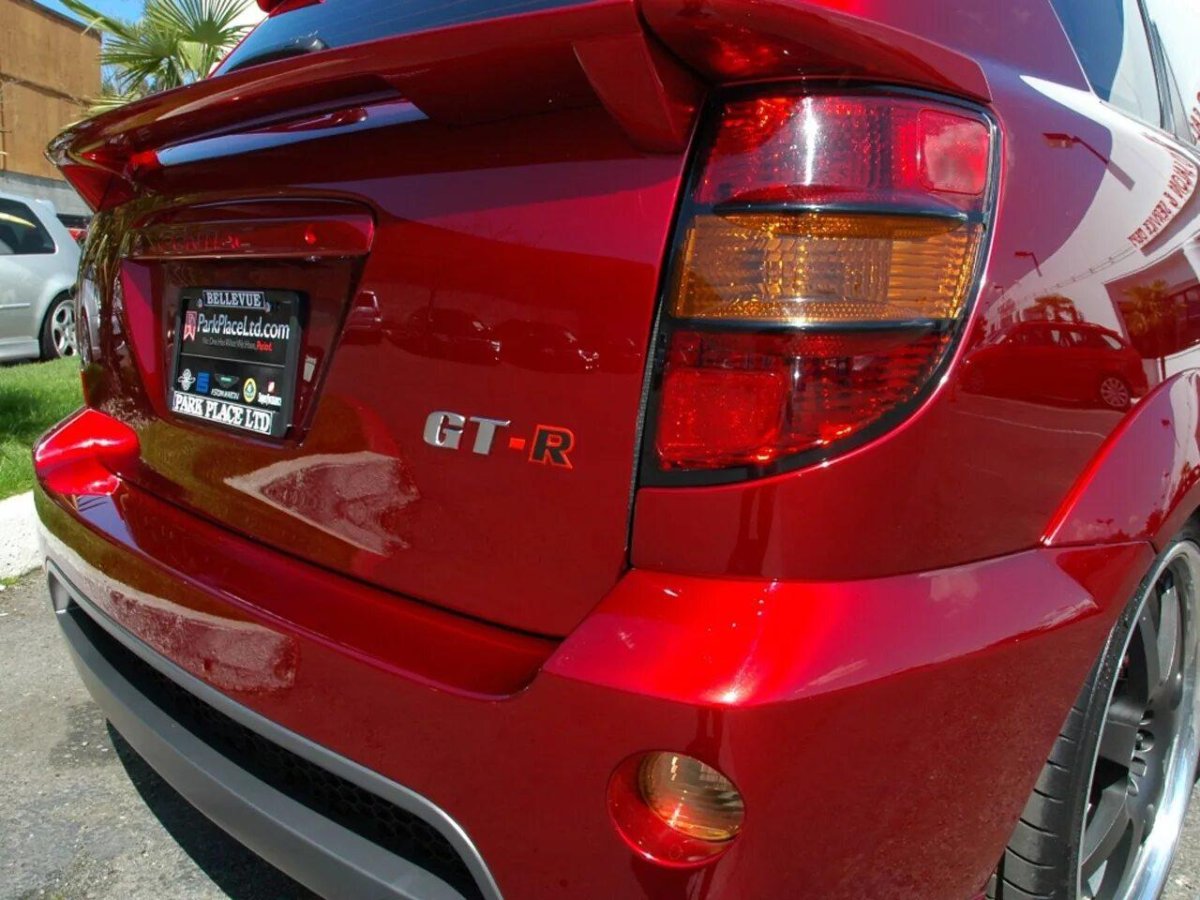 Pontiac Vibe 2009 задний фонарь