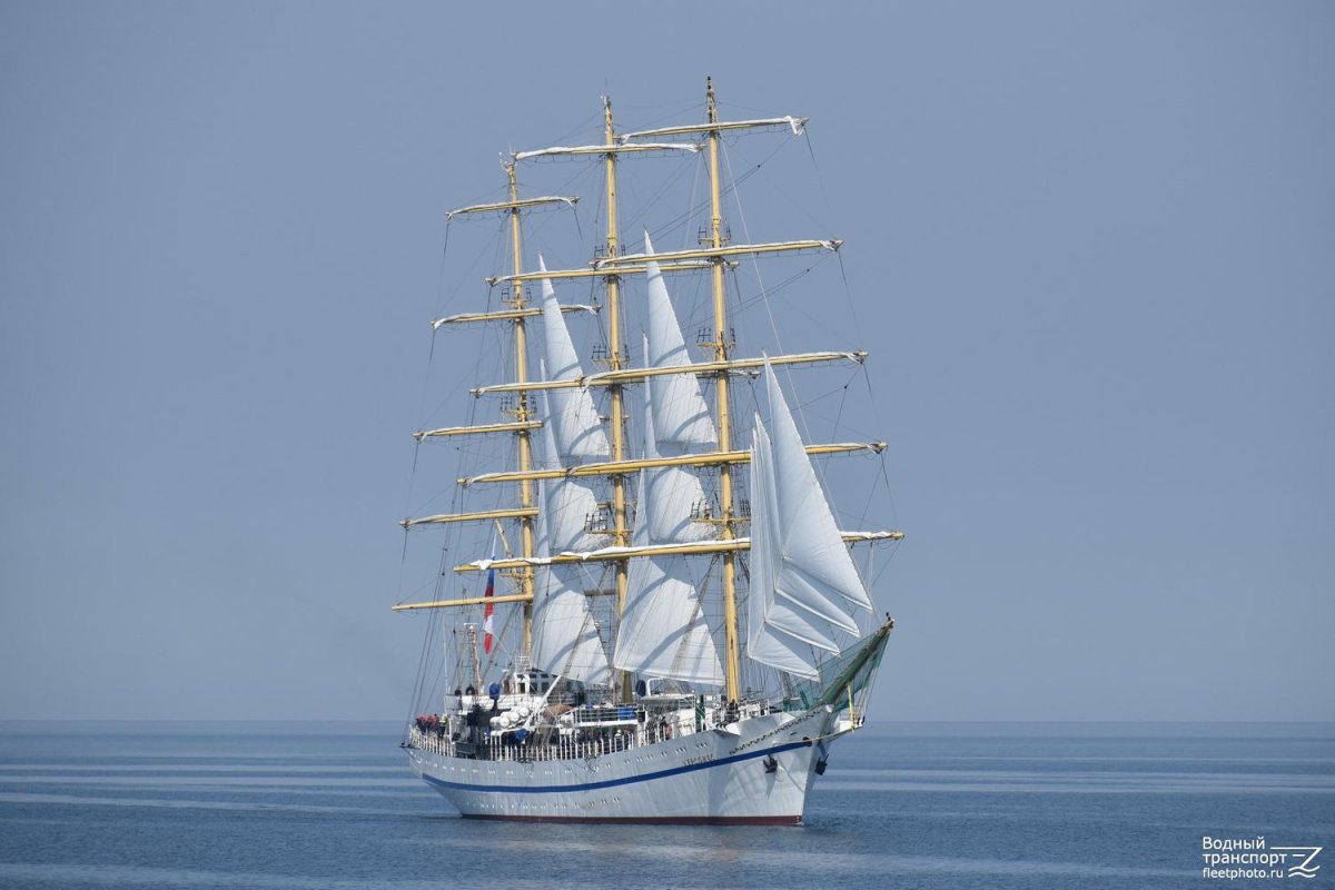 Парусное судно Херсонес