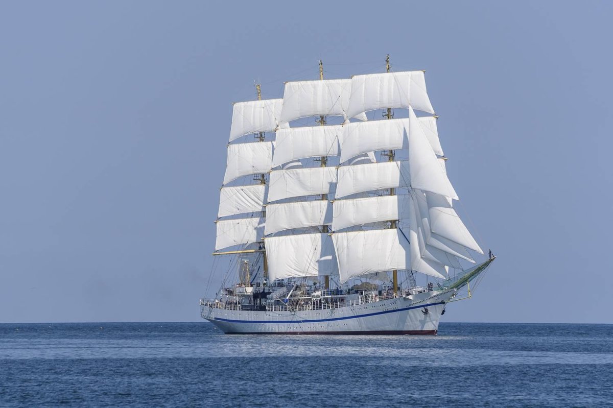 Фрегат Херсонес в Санкт Петербурге