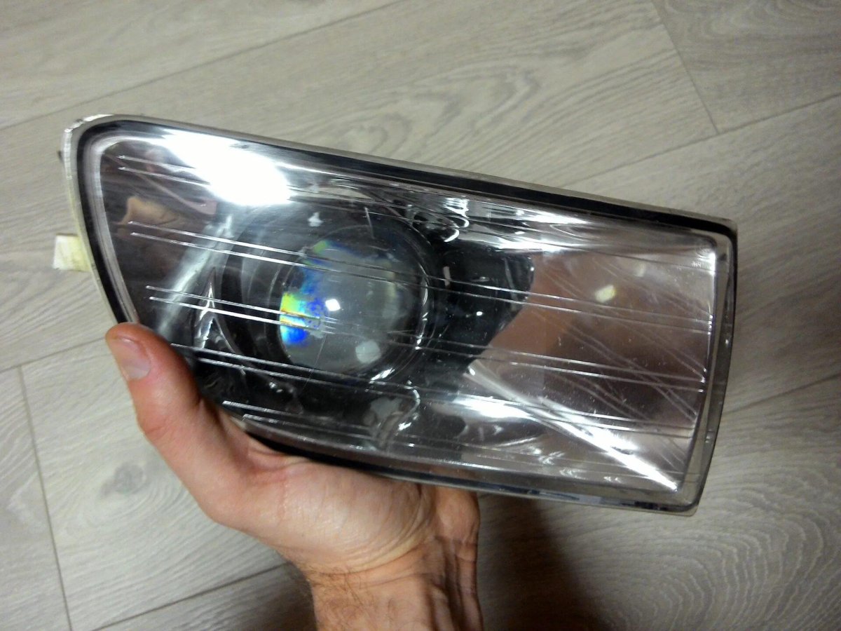 Линзы в ПТФ Шкода а5