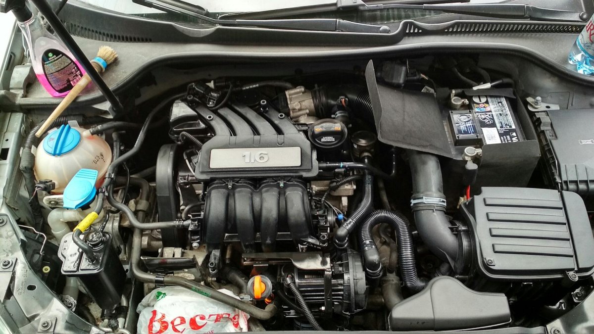 VW Golf 6 1.6 BSE мотор