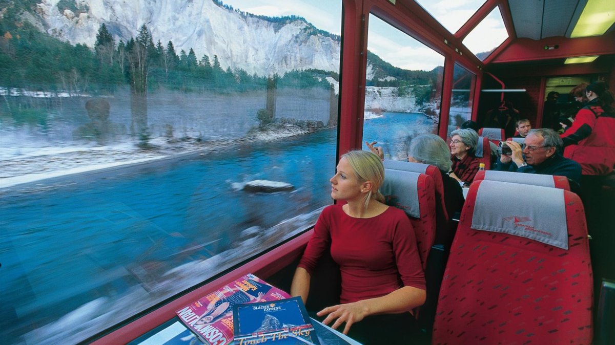 Швейцария поезд ледяной экспресс