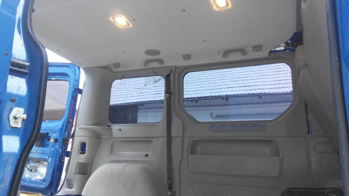 Opel Vivaro, 2002 салон