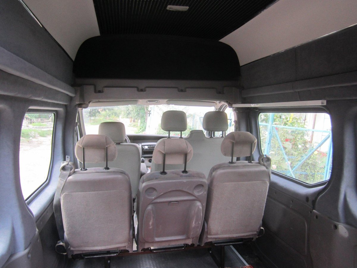 Опель Виваро салон пассажирский