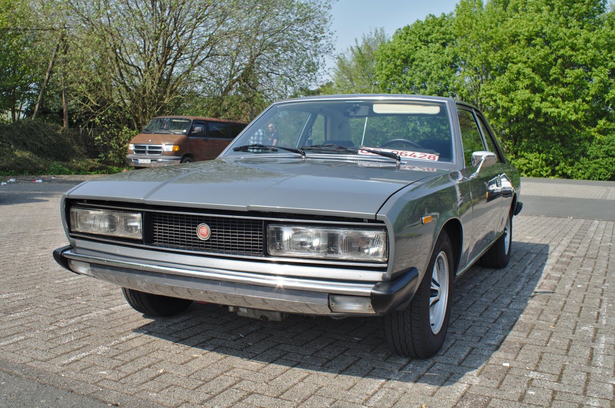 Fiat 130 Coupe Nterior