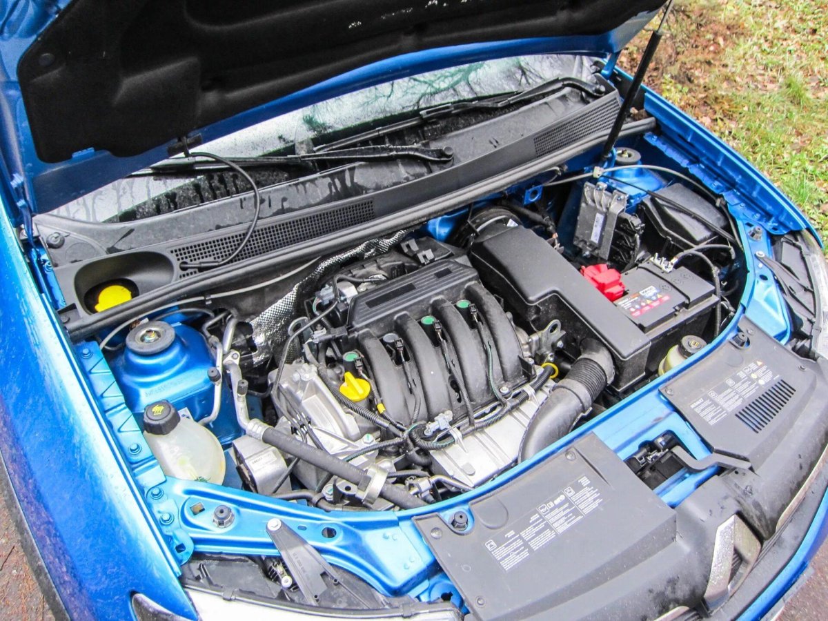 Мотор Рено Логан 1.6 16 клапанов