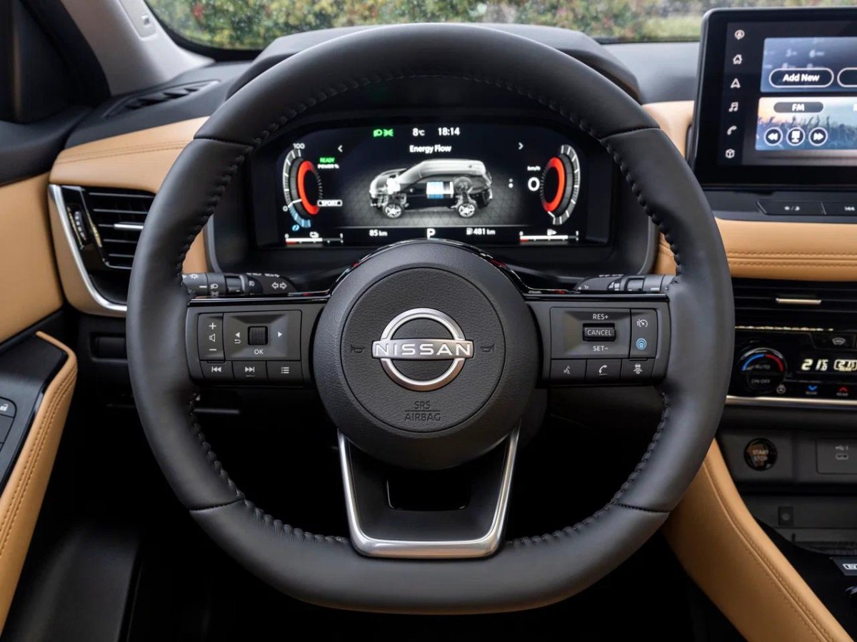 Nissan x-Trail 2023 салон