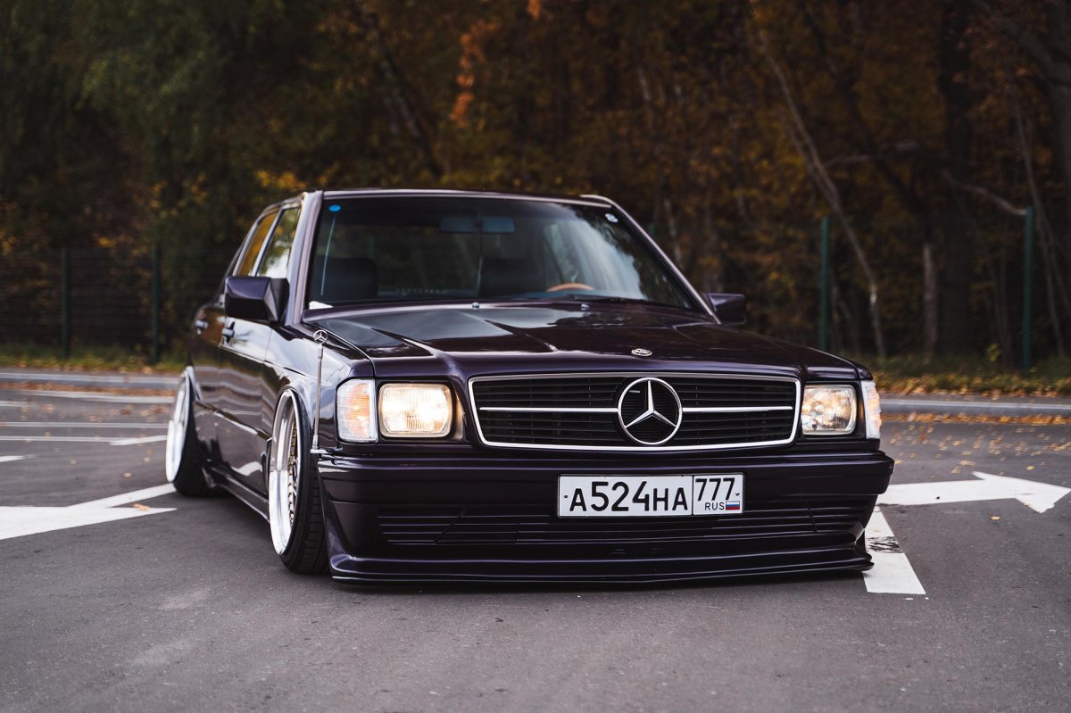 Мерседес 190е