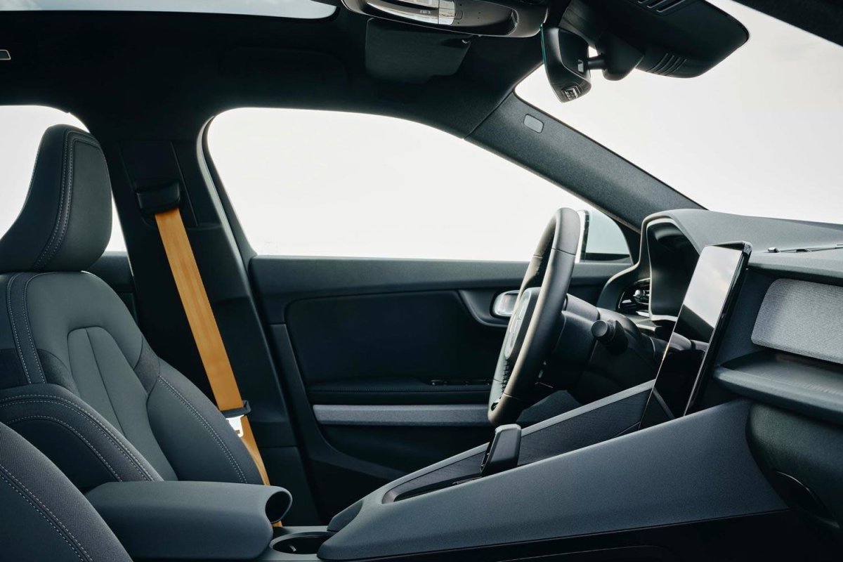 Volvo Polestar 2 салон