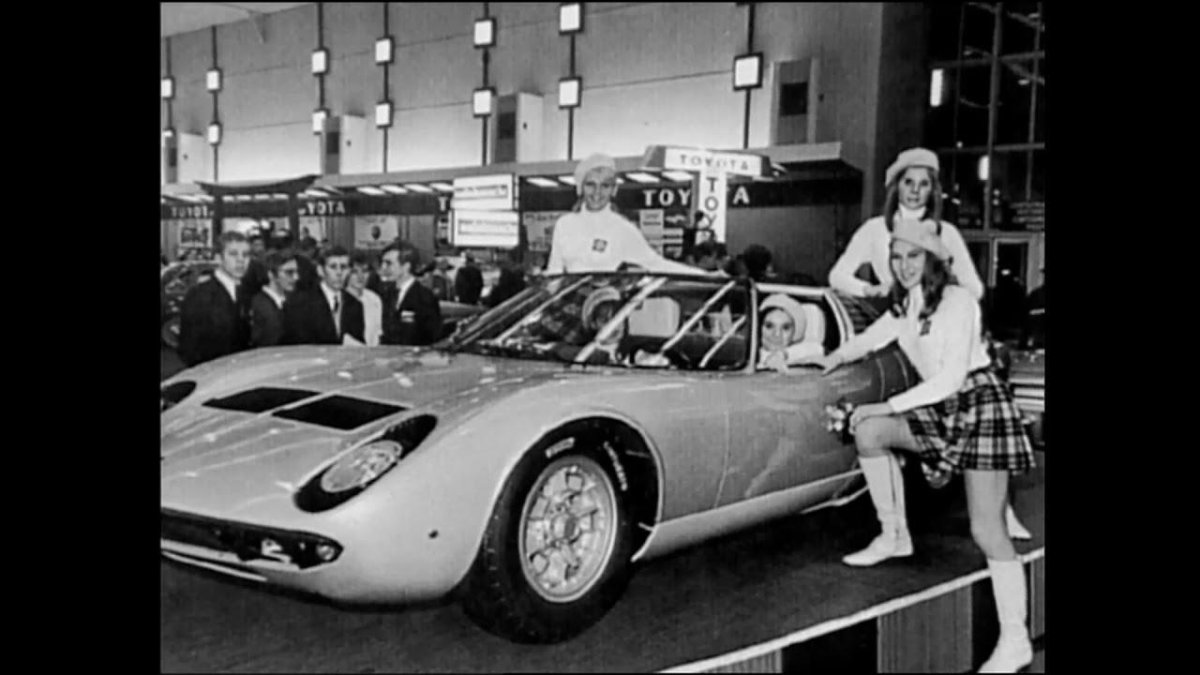 Ламборджини Миура 1966