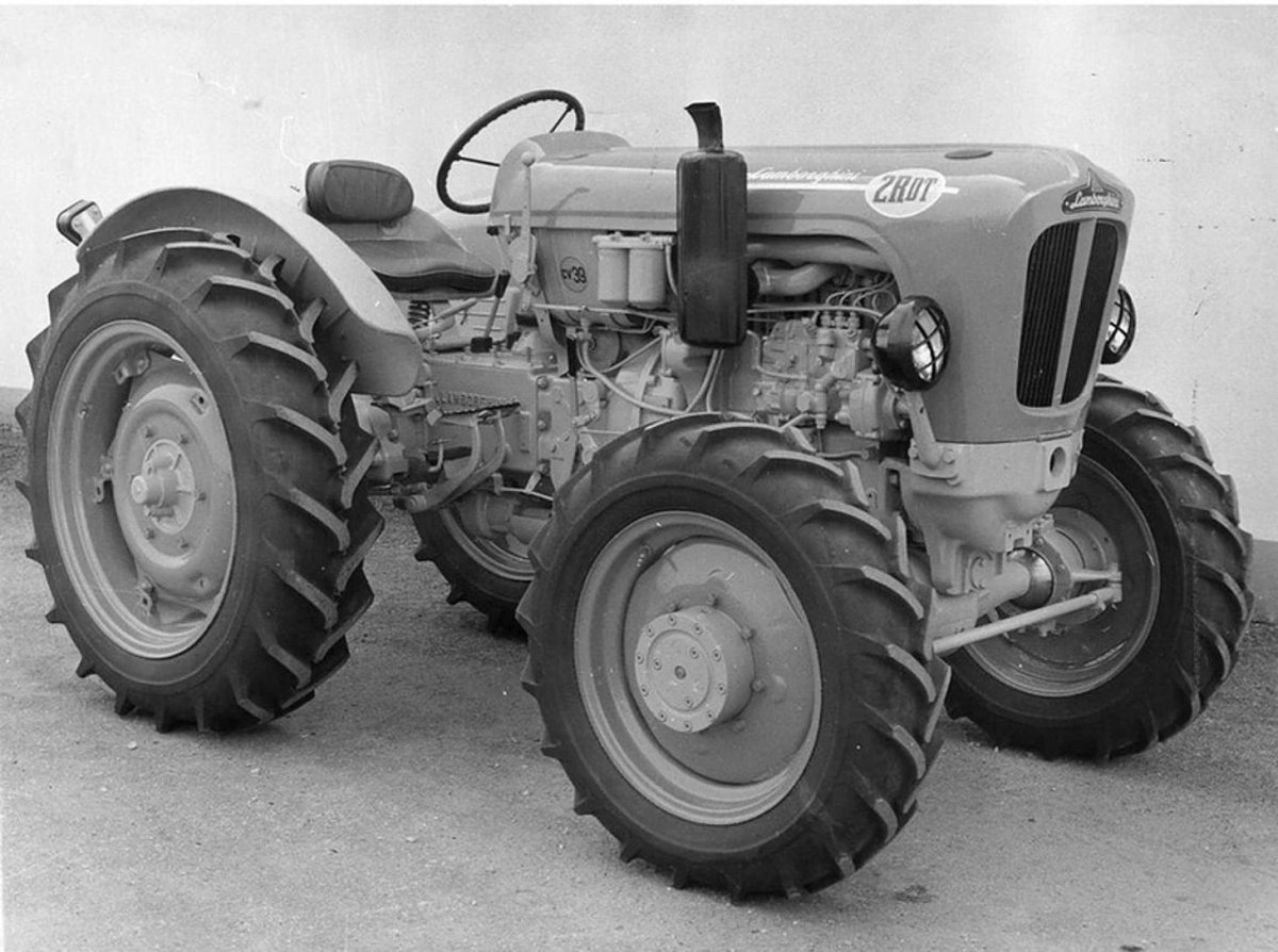 Первый трактор Ламборджини