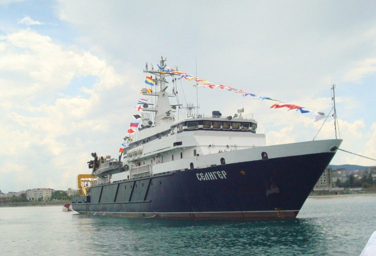 Корабль Ладога проект 11982