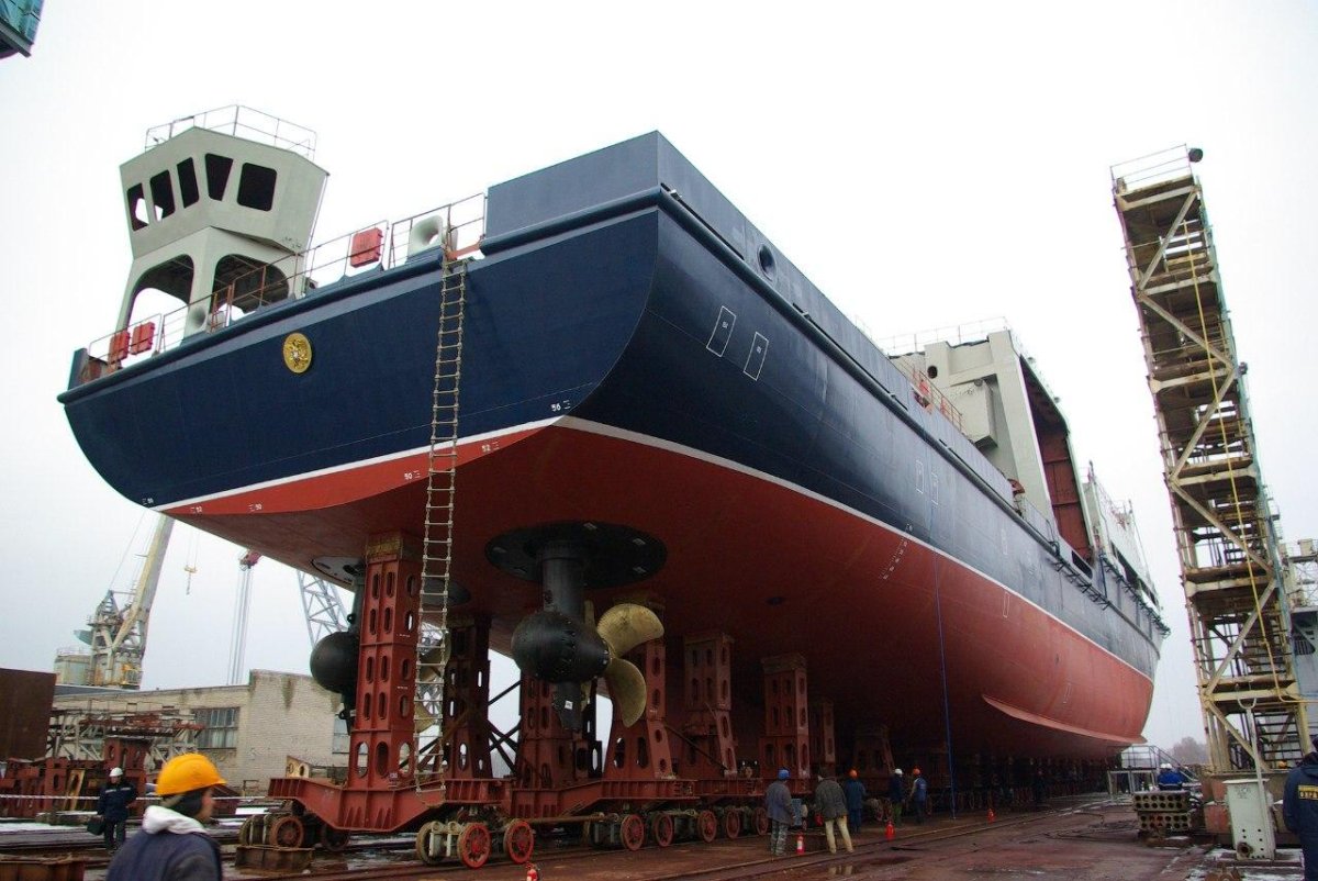 Судно Воевода Калининград