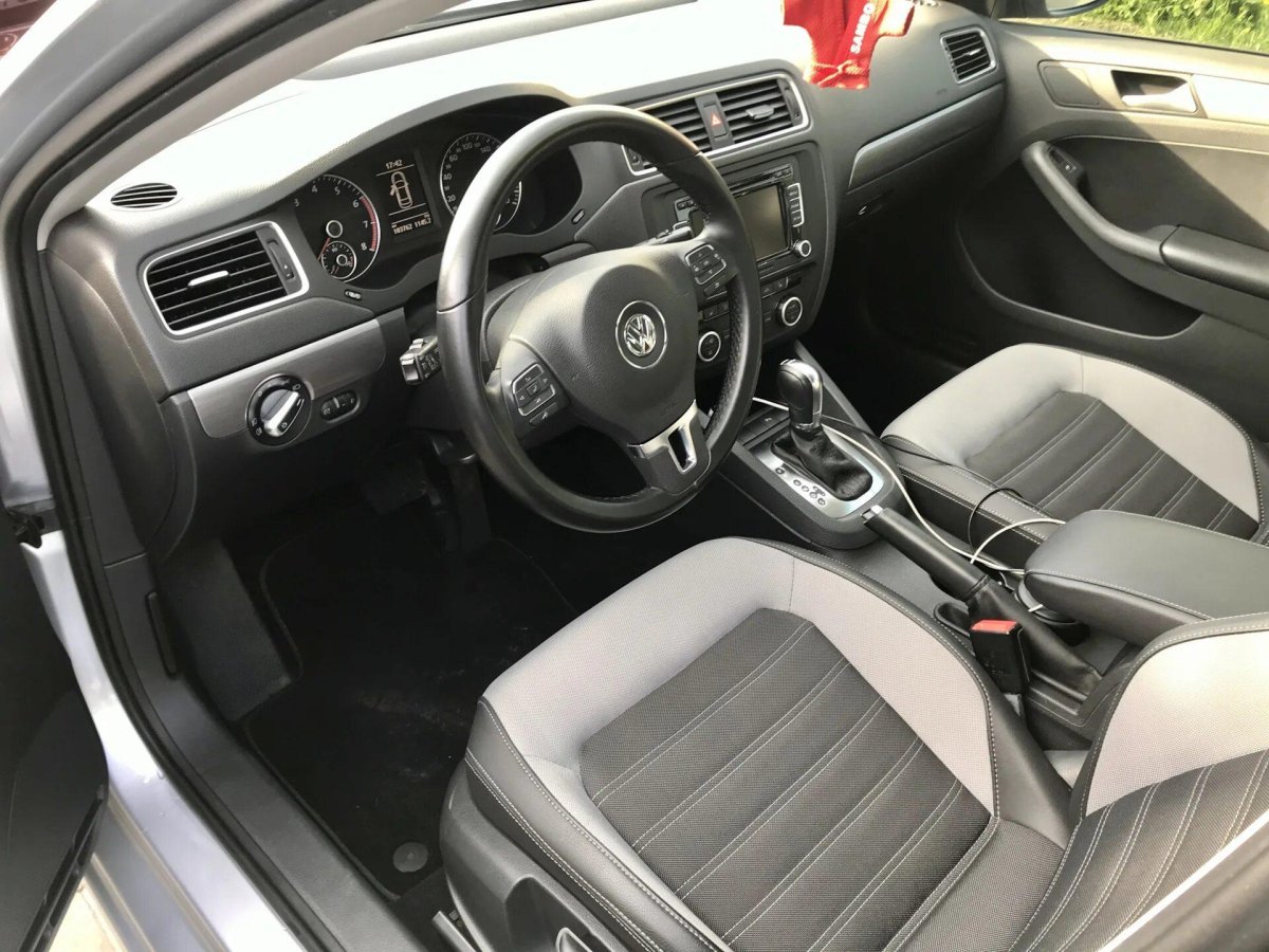 Фольксваген Джетта 6 салон