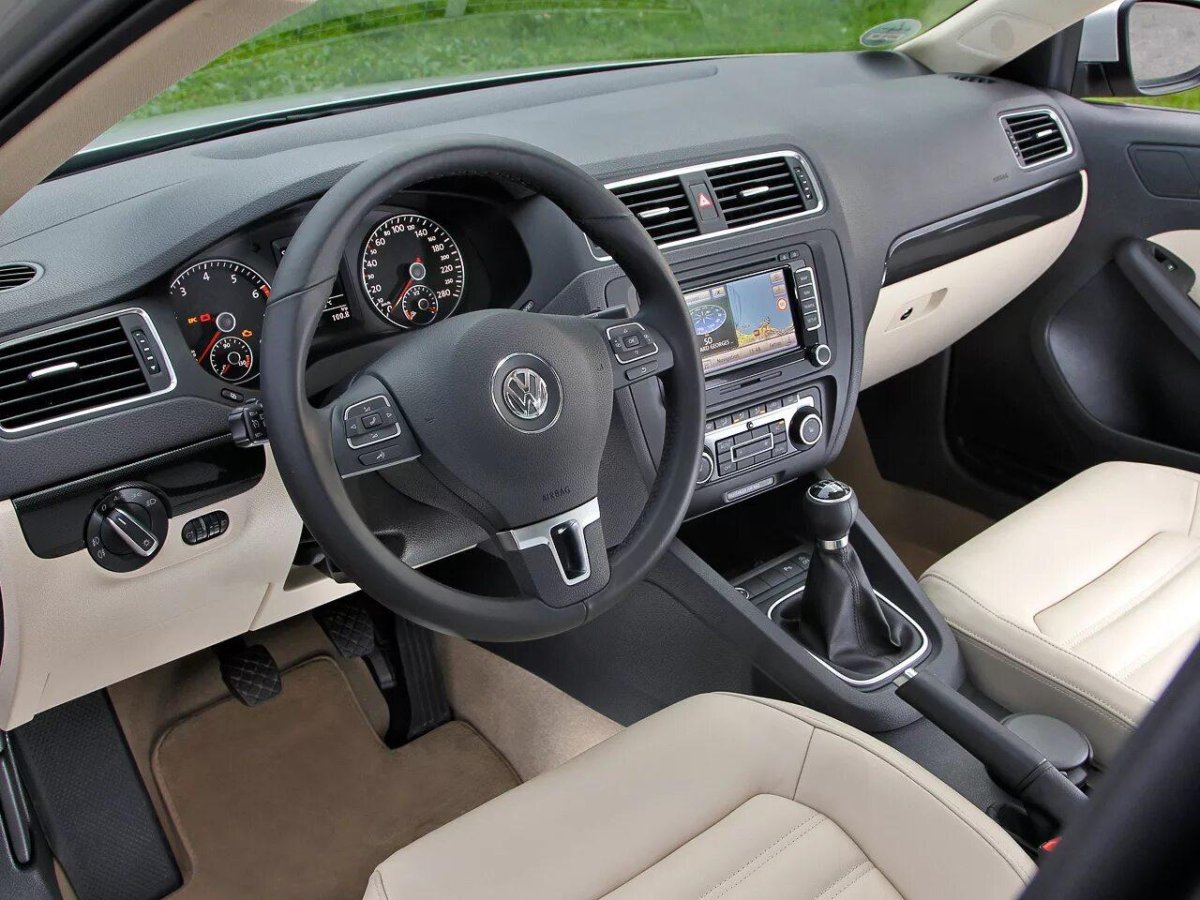 Фольксваген Джетта 5 салон