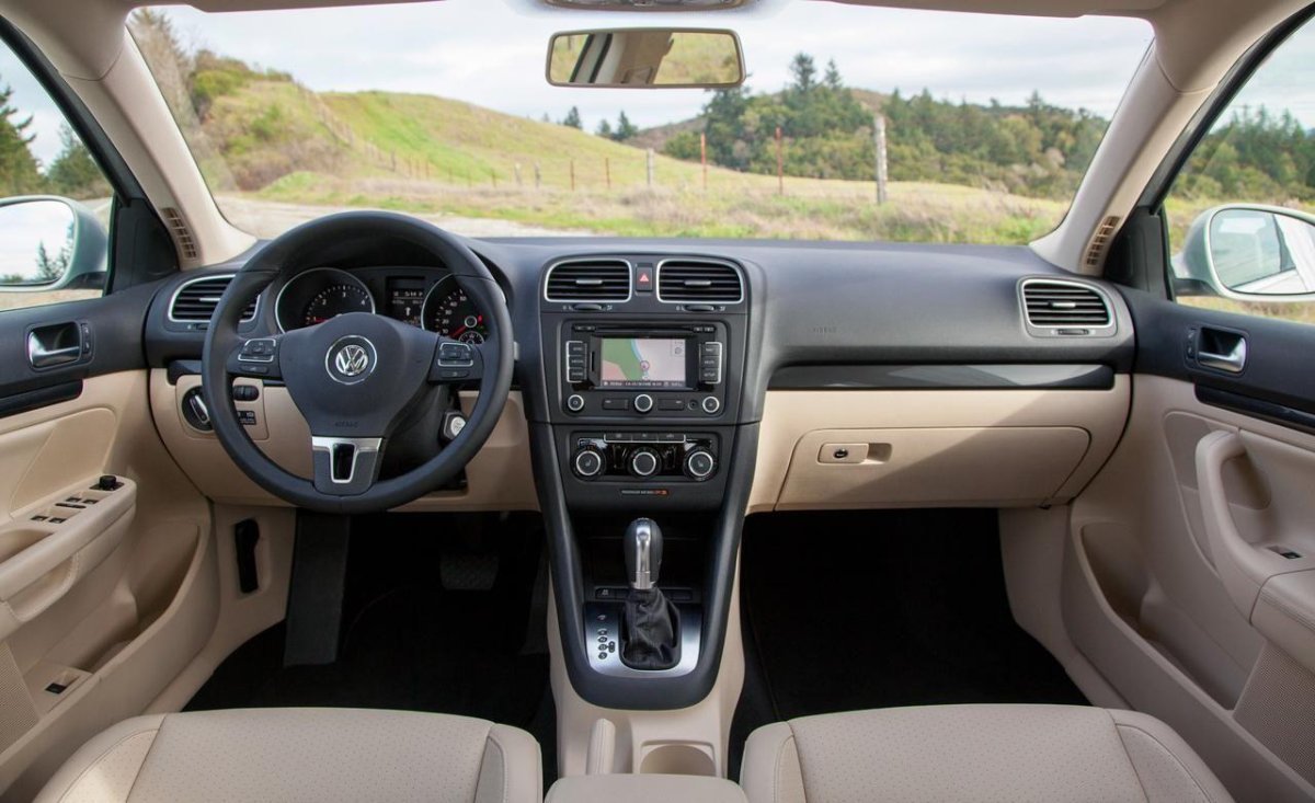 Фольксваген Джетта 2014 салон