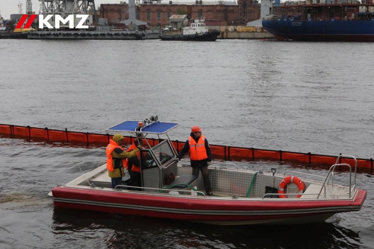 Катер бонопостановщик БП-690