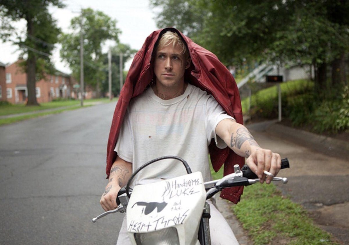 Райан Гослинг место под соснами