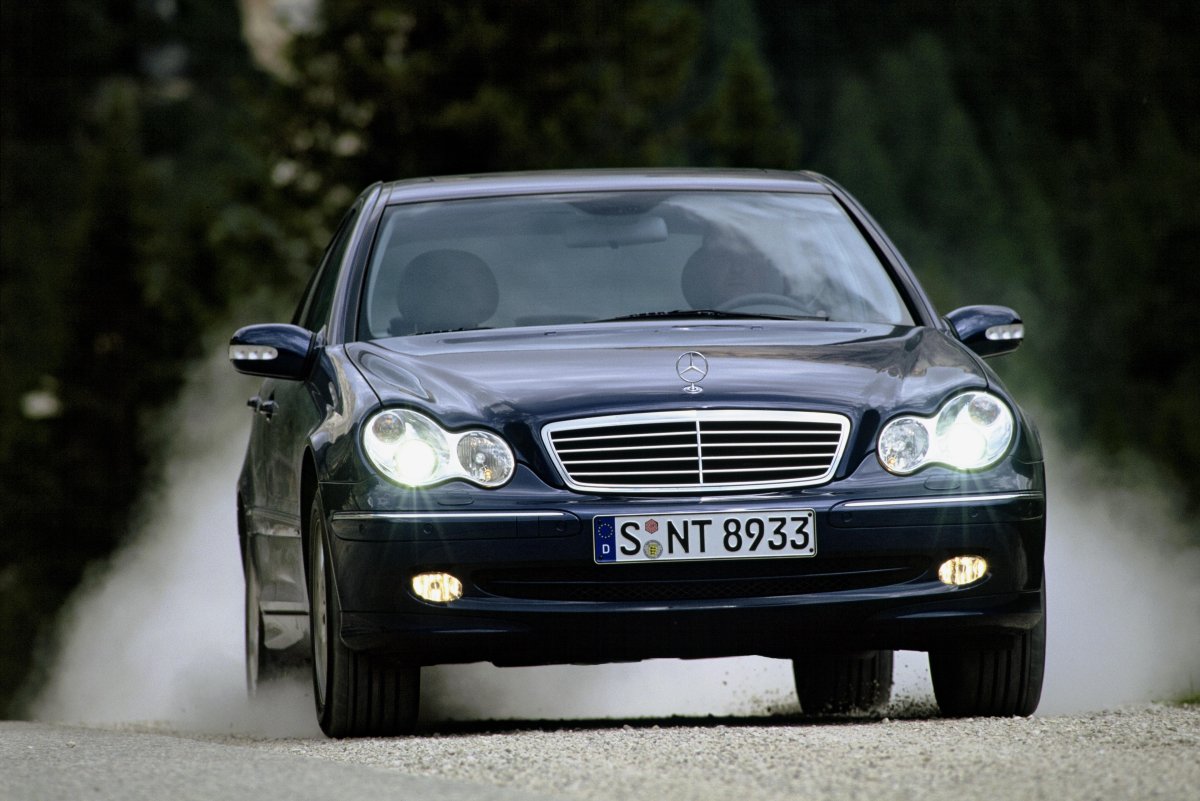 Мерседес w203