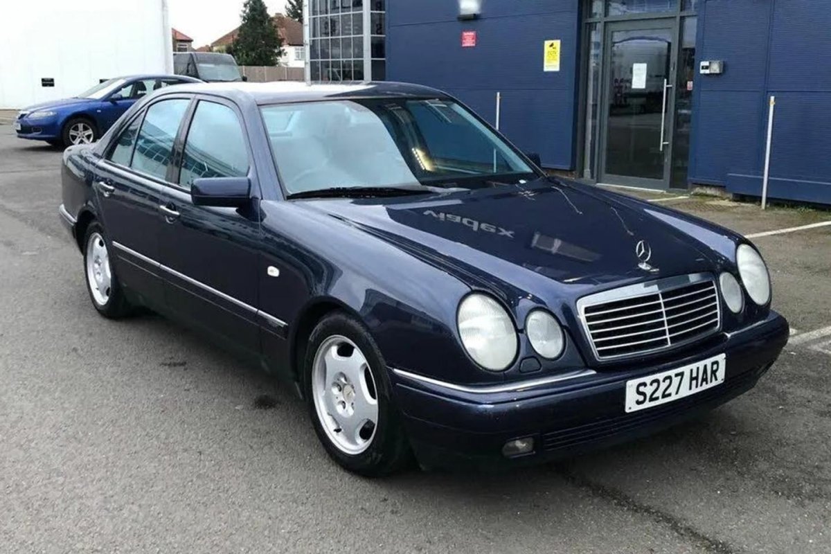 Mercedes Benz e200 1996