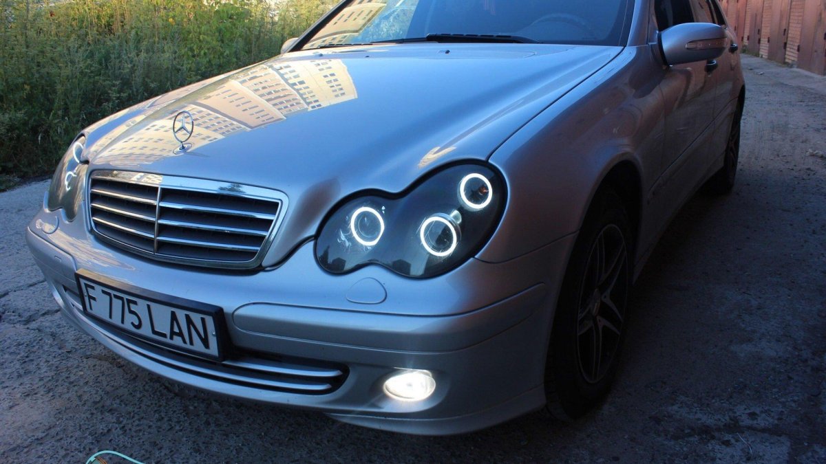 Фары на Мерседес w203