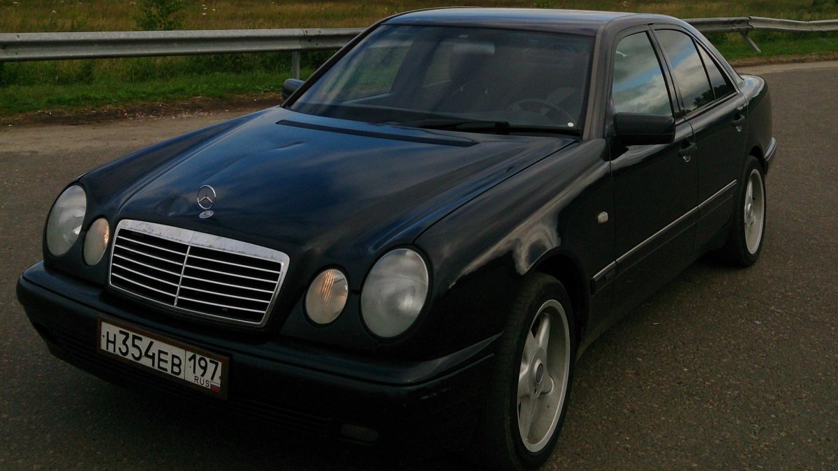 Мерседес е 240 90