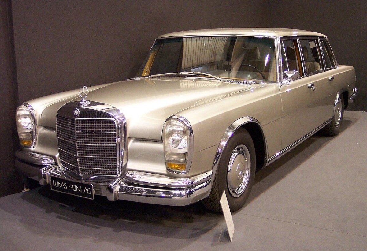 Mercedes-Benz w100