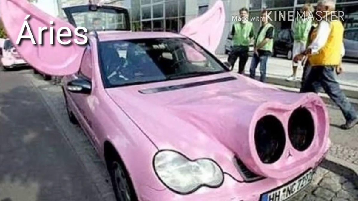 Розовая машина