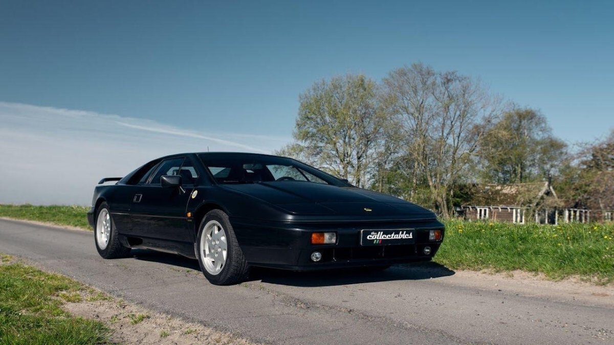 Lotus Esprit 2