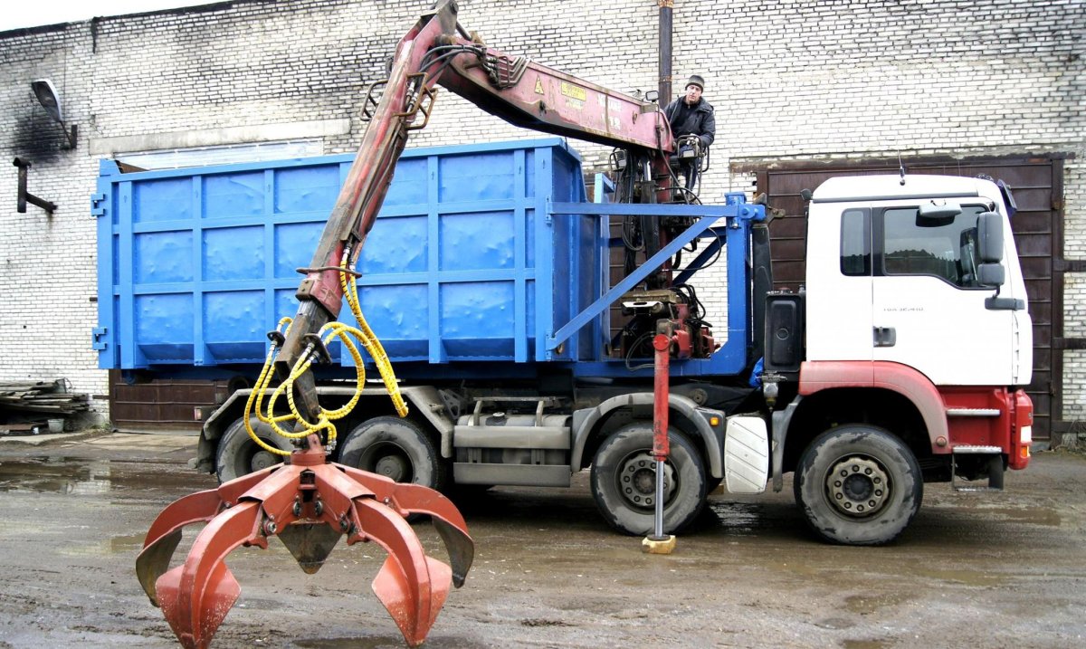 КАМАЗ ломовоз 30м3 с манипулятором