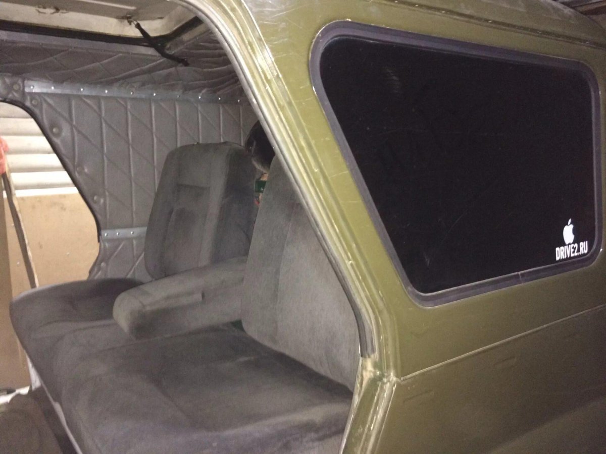 УАЗ 469 салон сзади